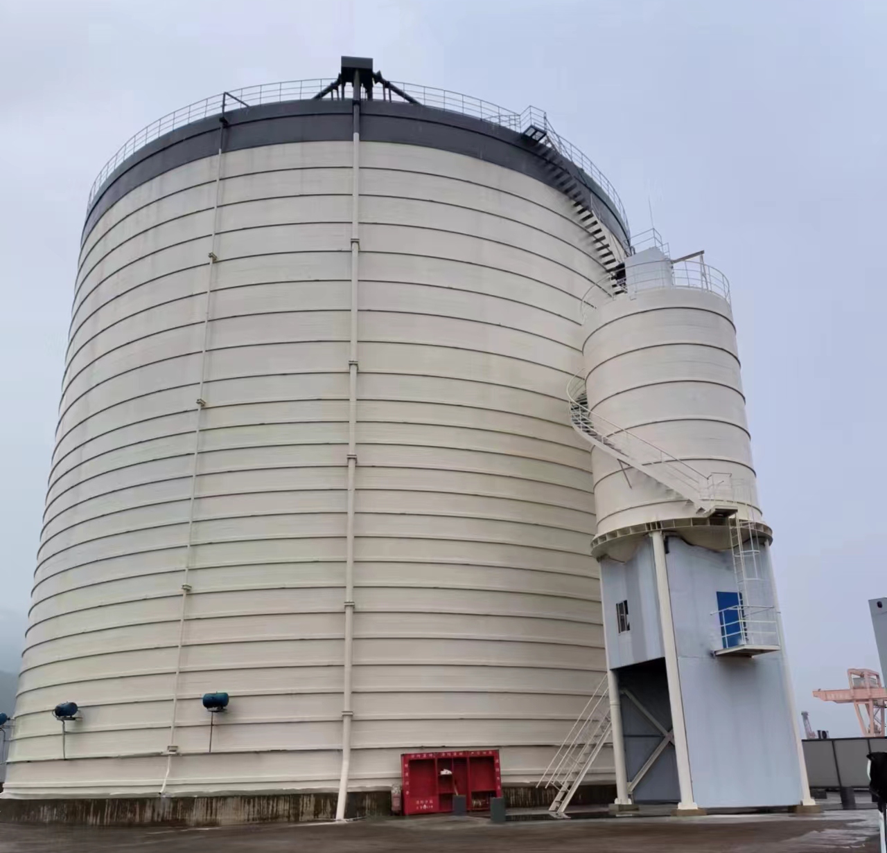 新村镇10万吨水泥钢板库